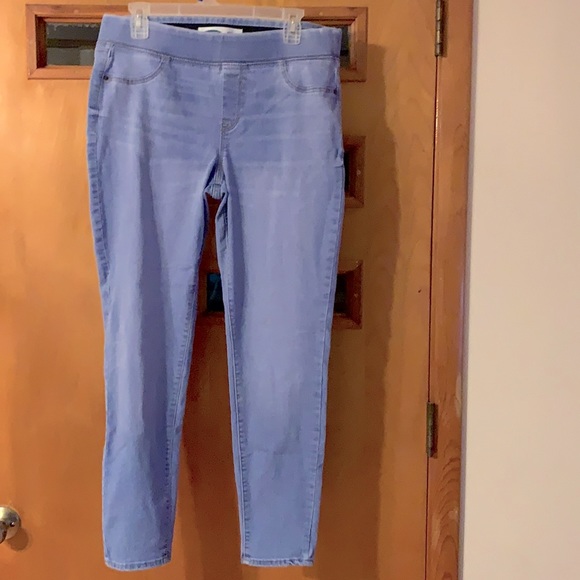 Old Navy Denim - Old Navy Rockstar jegging women sz 12